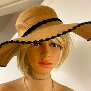 Orchid Love Beige Derby Hat Ladies Black Band
